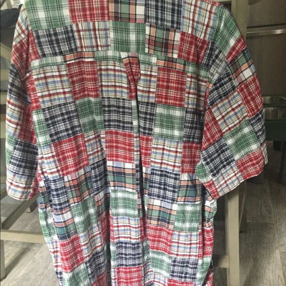 Eddie Bauer Short Sleeve Button-Down Shirt - Picture 4 of 4